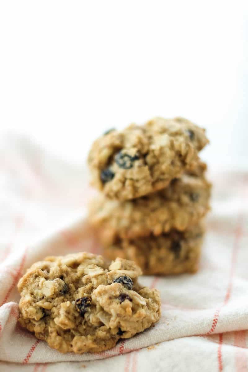 Granola Breakfast Cookies (Lactation Cookies) | www.Simmstown.com | Lisa Samuel 