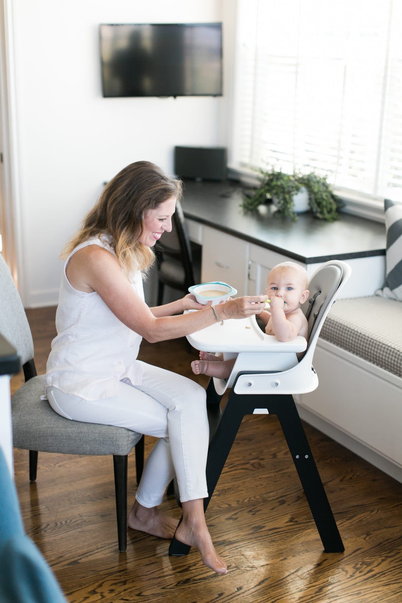 Tips for Starting Solids | www.Simmstown.com | Lisa Samuel