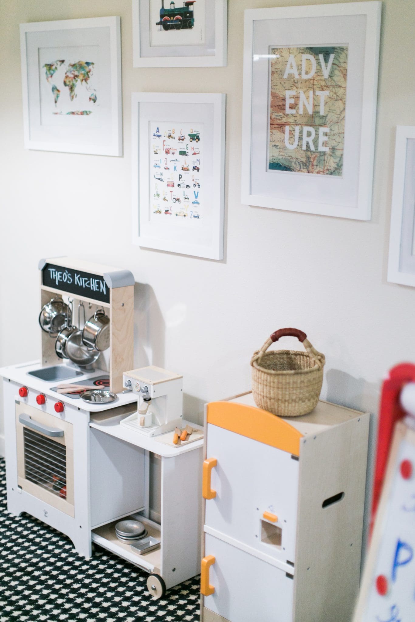 Theo's Playroom // www.LisaSamuel.com