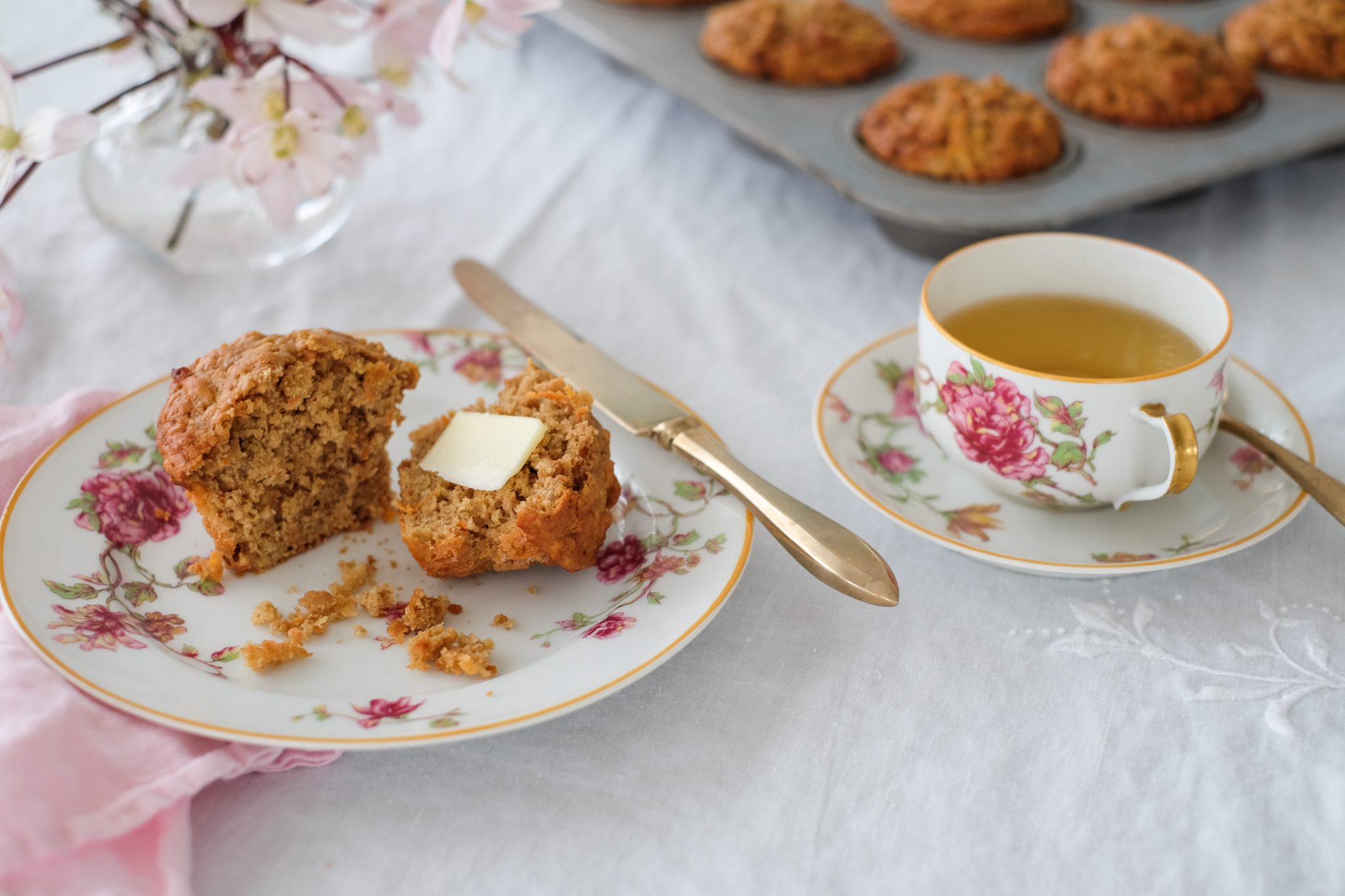 Whole Grain Carrot Apple Muffins // www.LisaSamuel.com