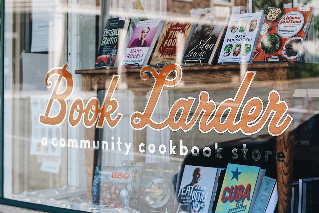 book-larder-lisa-samuel